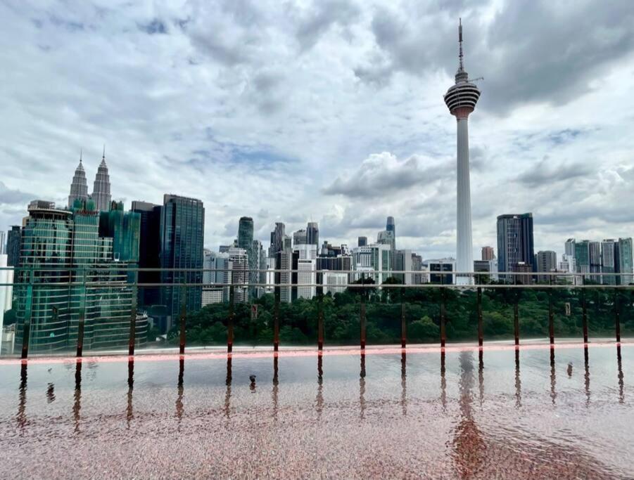 #16 M101 Dang Wangi Klcc View Pool By Livin Apartment Kuala Lumpur Bagian luar foto